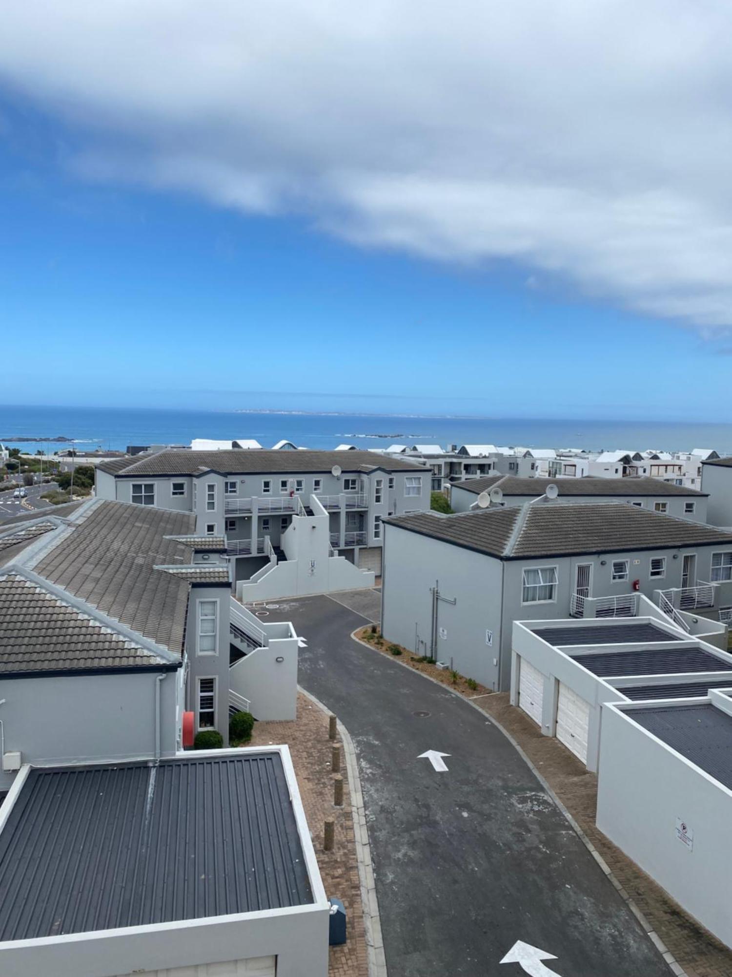 Apartment 42dolphinridge *